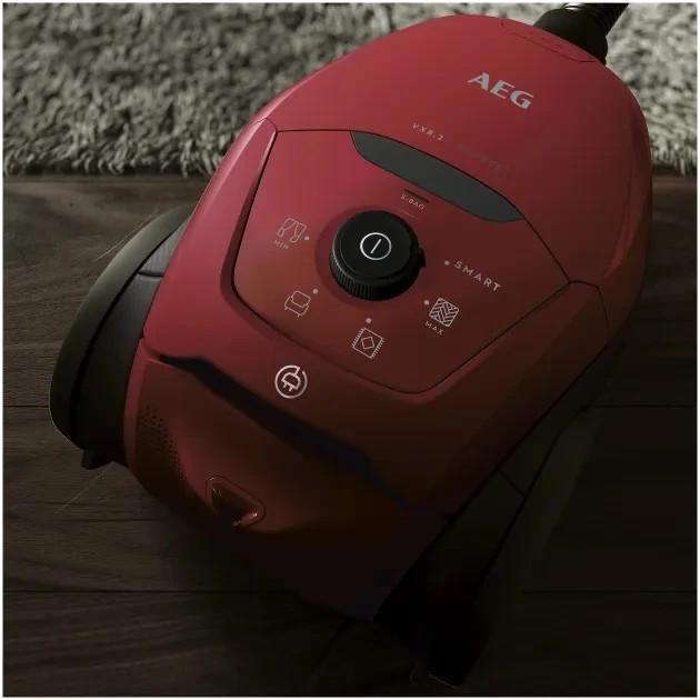 جاروبرقی آاگ مدل VX82-1-2CR